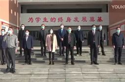 高安中学胡浪华副校长周一在国旗下的讲话