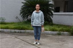 我校学生拾金不昧已成风尚