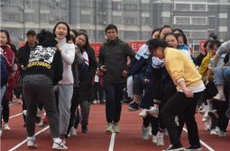 高安中学第51届田径运动会第三天接龙跳
