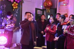 高安中学师生喜迎2021年新年晚会侧记（五）