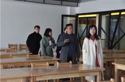 宜春团市委书记涂婷婷考察我校文体教学设施