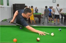 我校举办教工桌球比赛活跃业余文体生活