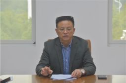 校党委召开党建推进会