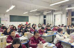 修我戈矛，奋战高二－高二年级召开新学期广播会