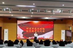 我校黄希琰同学摘取“红色故事我来讲”演讲比赛中学组桂冠