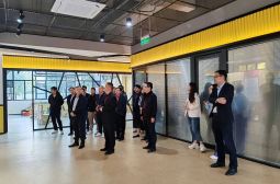 齐交流，共成长——热烈欢迎兄弟学校莅临艺术中心交流指导