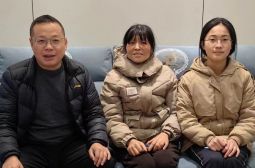 实验部家访赢得学生家长肯定