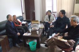 拜访《读写月报》