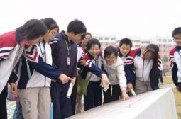 我校文化园成学生乐园