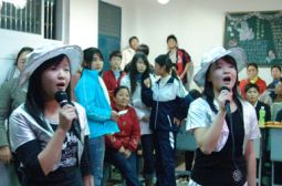 迎新晚会掠影——欢歌