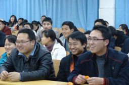 青年座谈侧记：吐心声，青年代表畅其言