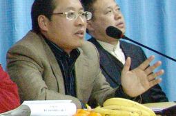 青年座谈侧记：章书记话如明灯指方向