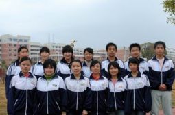 高安中学“校园之声”广播站成员（附照片）