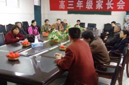 食堂工作扫描——广开言路倾听民意