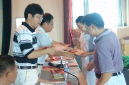 新学期校长勉励全校再努力