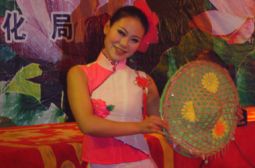 我校教师参加市廉政文化文艺演出