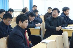 抓常规，保质量，我校年级教研联席会议召开