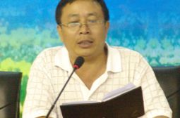 我校召开教师会通报防甲流情况