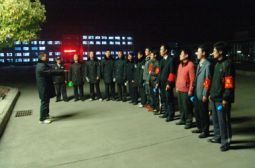 保学生平安教师参与校园查夜