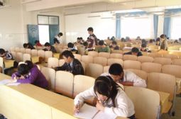 我校举行高中知识竞赛