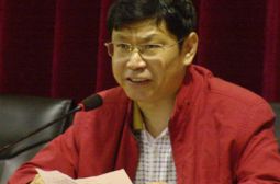 我校班主任经验交流会召开