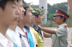 高一新生军训掠影