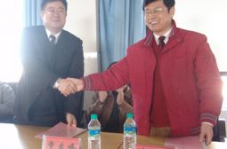 北京《班主任》杂志社在我校设立研究室