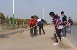高一年级学雷锋活动掠影