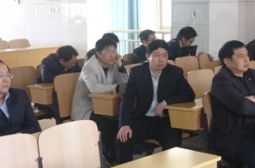 我校召开学科竞赛辅导经验交流会