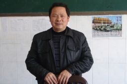罗更生：感谢师生解囊捐助结余善款回赠学校