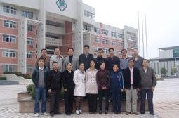 高安市中学政治名师工作室成立