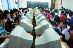 我校学生参加全国网上安全知识竞赛活动