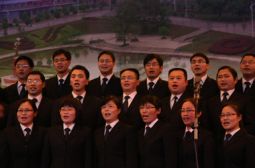 我校迎春红歌大赛精彩举行