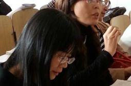 英语教研组举行高考复习迎考与尖子生培养研讨会