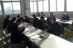 物理组利用教研活动为老师&ldquo;充电&rdquo;