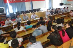 我校召开青年教师座谈会