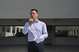 新校举行5·12紧急疏散演练