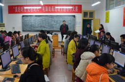 南浦校区成功举行教师现场课件制作大赛