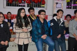 南浦校区各年级各班举办元旦晚会