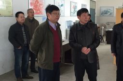 宜春市教育技术装备站到我校开展“2016最美校园书屋”调研工作