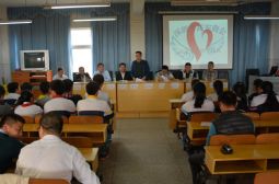 深圳市高安商会资助我校贫困生