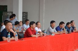 南浦校区举行2016级新生军训汇报表演暨总结表彰大会