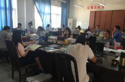 南浦校区第一次集体备课检查活动顺利进行
