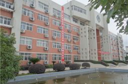 我校“六五”普法结硕果