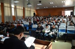 全市召开中小学校园足球工作推进会暨足球裁判员、教练员培训会