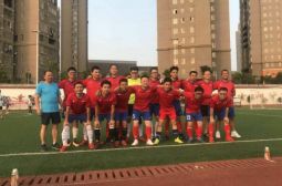 驰骋绿茵释放激情&mdash;&mdash;高安中学校园足球文化氛围浓厚