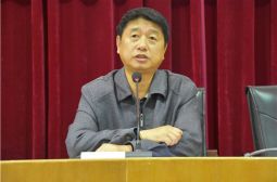 凝聚起接续奋斗的精气神——我校召开教工大会总结前一阶段工作