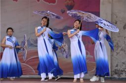 迎接韩国客人文艺晚会节目抢先看