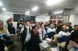 我校组织学生参与宪法学习、宣传活动