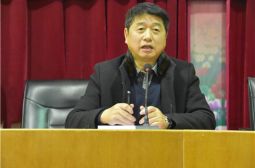 当以拼搏待今日且赋新篇向未来